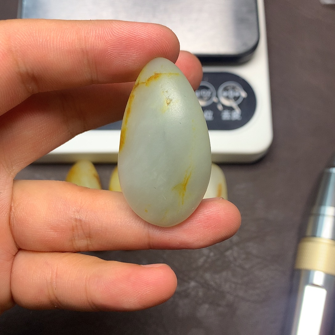 和田玉（糖玉）未镶嵌挂件