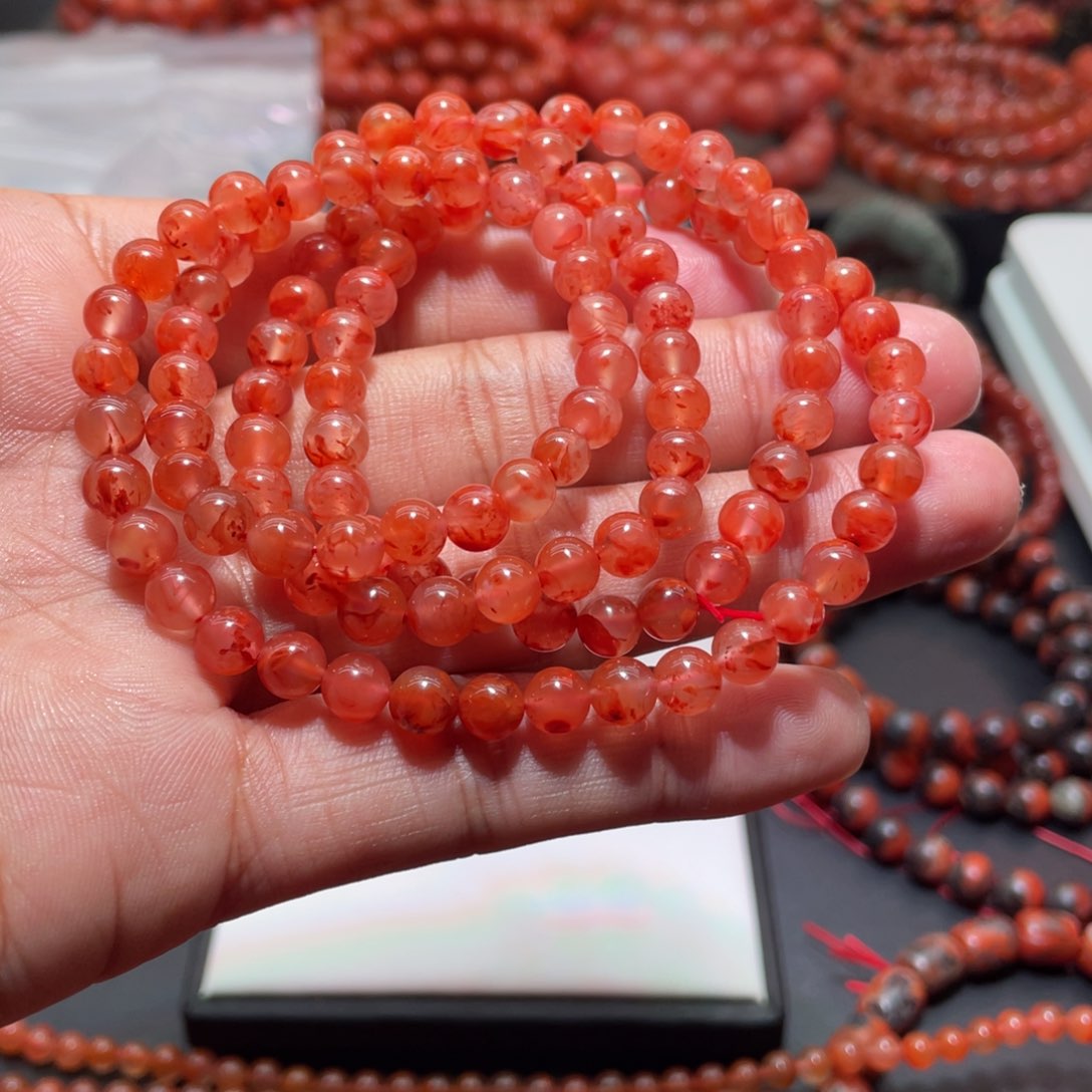 南红玛瑙手链未镶嵌