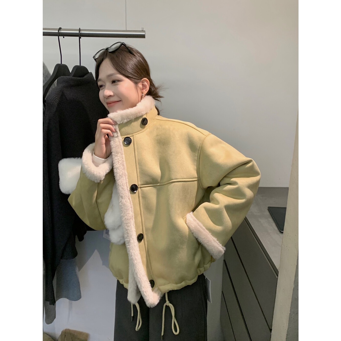 【MISS密思家】复古美拉德色系舒适区立领暖和外套皮毛一体W6937