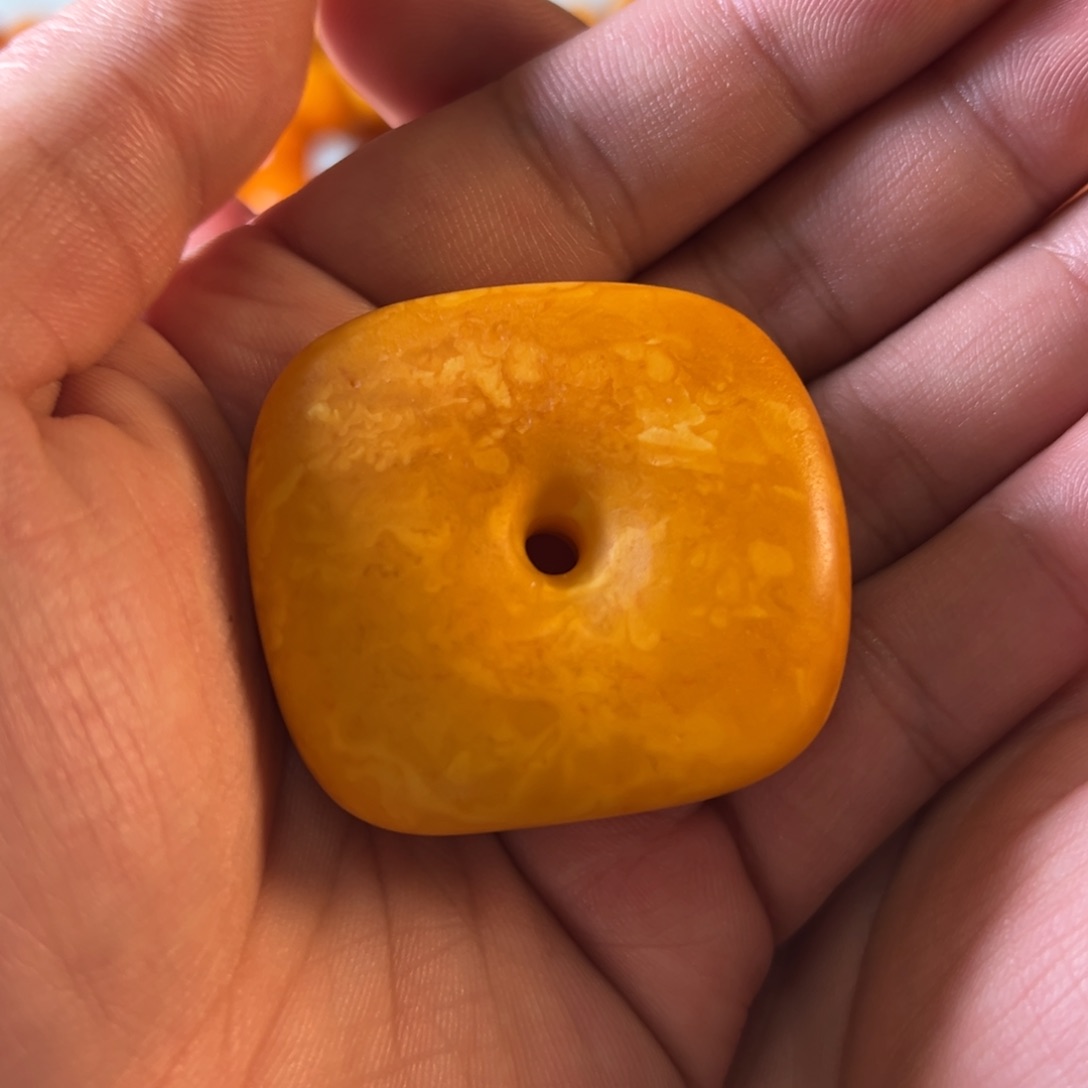 蜜蜡吊坠(不含链)未镶嵌