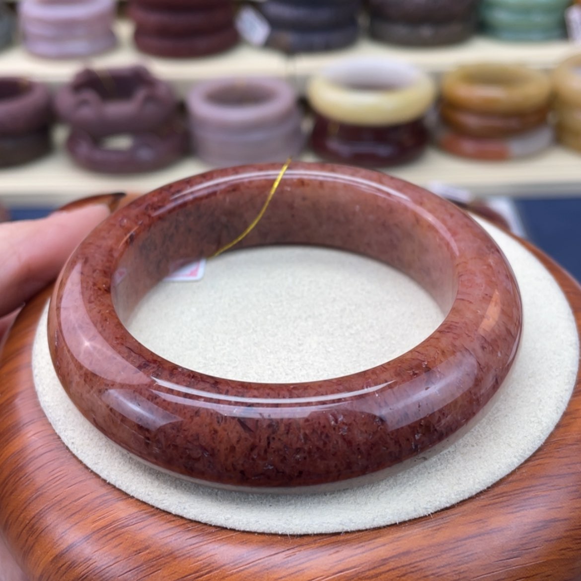 【闪购商品】石英质玉手镯未镶嵌