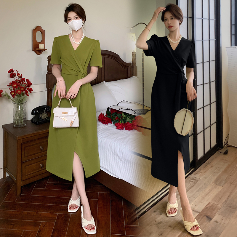 大码胖MM女2024夏季新款式法式气质收腰A字显瘦遮肚开叉V领连衣裙