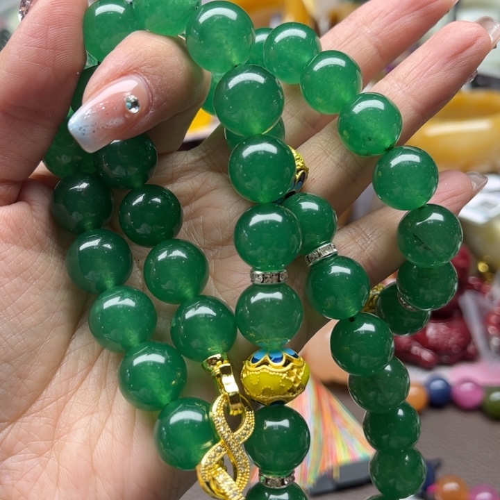 石英质玉颈饰未镶嵌