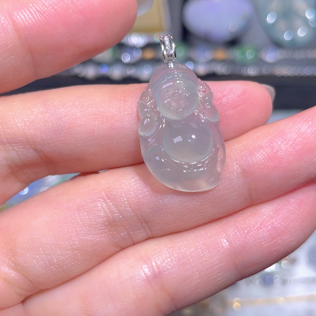 翡翠18K金镶嵌颈饰翡翠