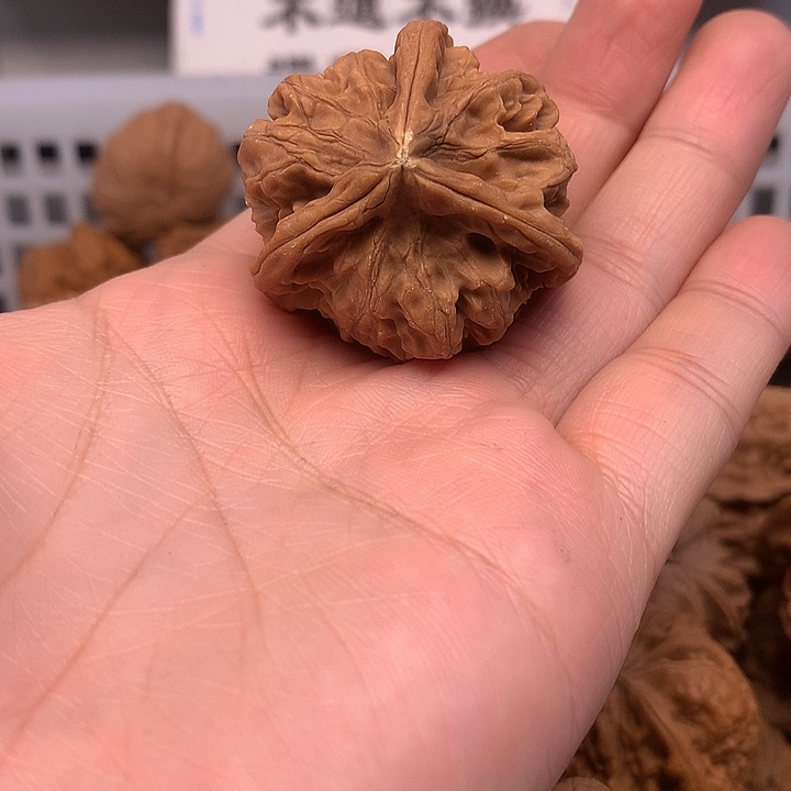 叶***开文玩核桃吊坠文玩核桃