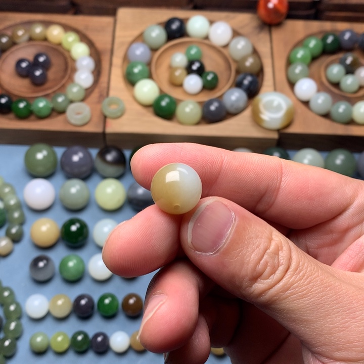 和田玉卡14糖白聚宝盆未镶嵌齐*