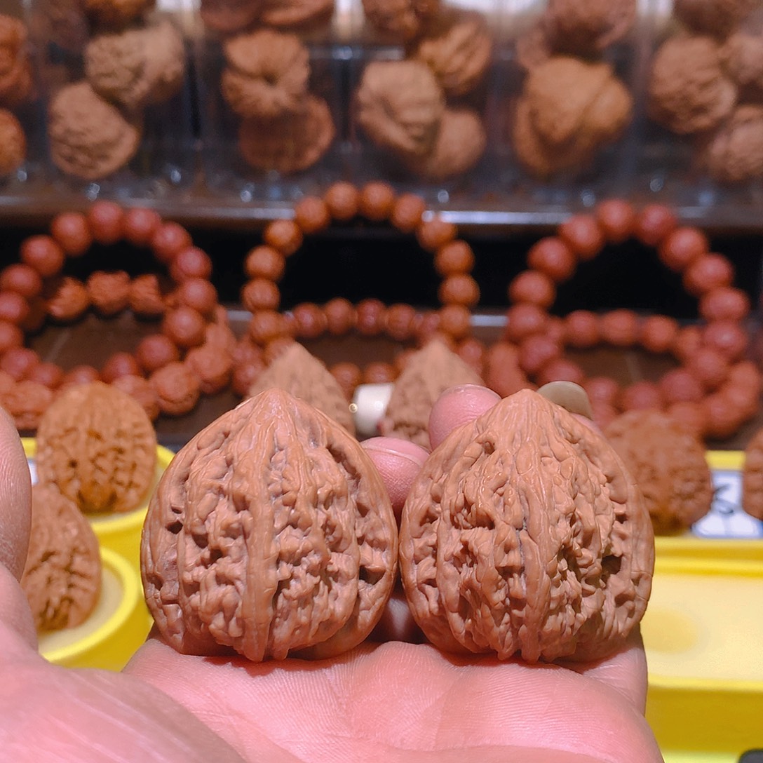 文玩核桃全品蓟县虎头王