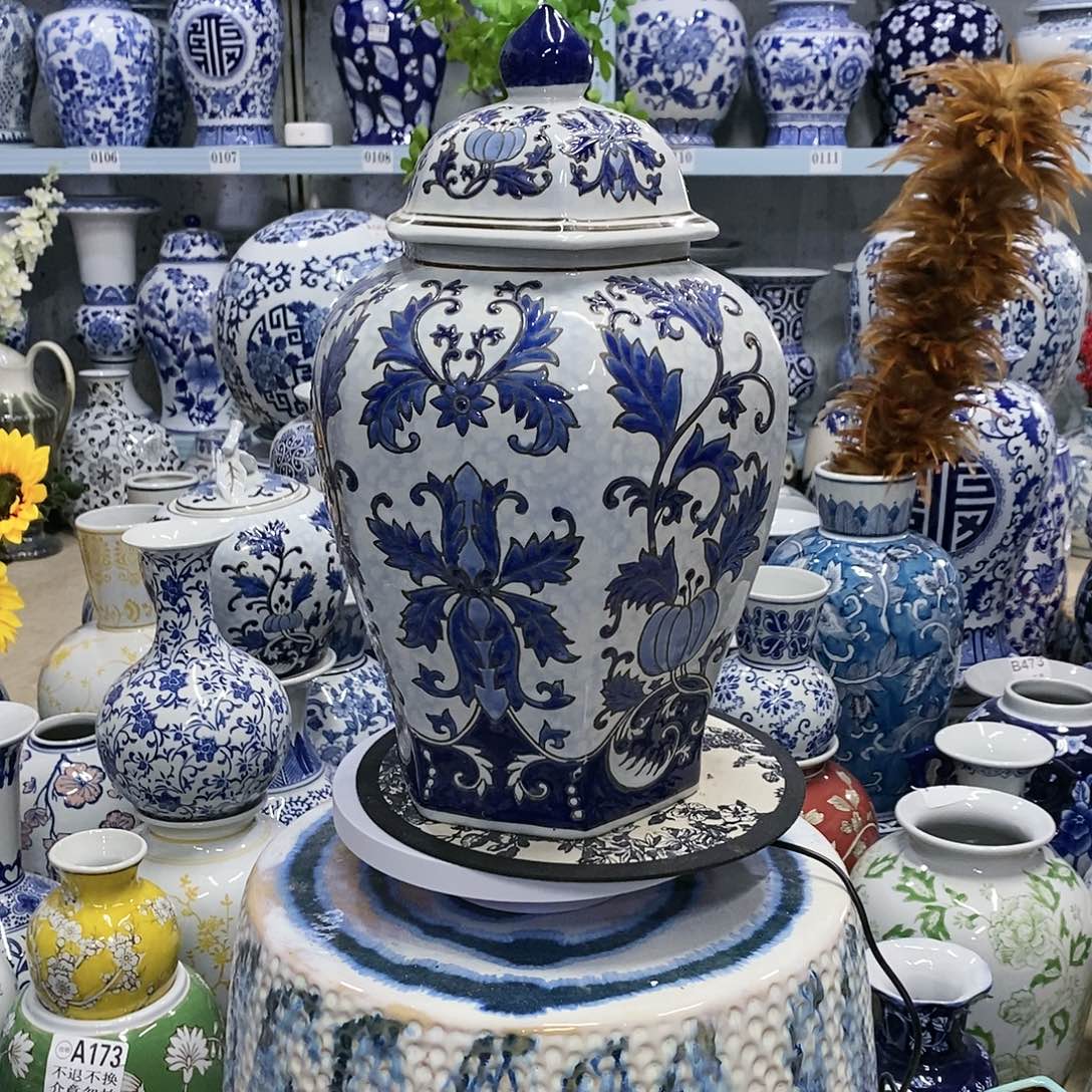 【闪购商品】摆件将军罐瓷器………………………………