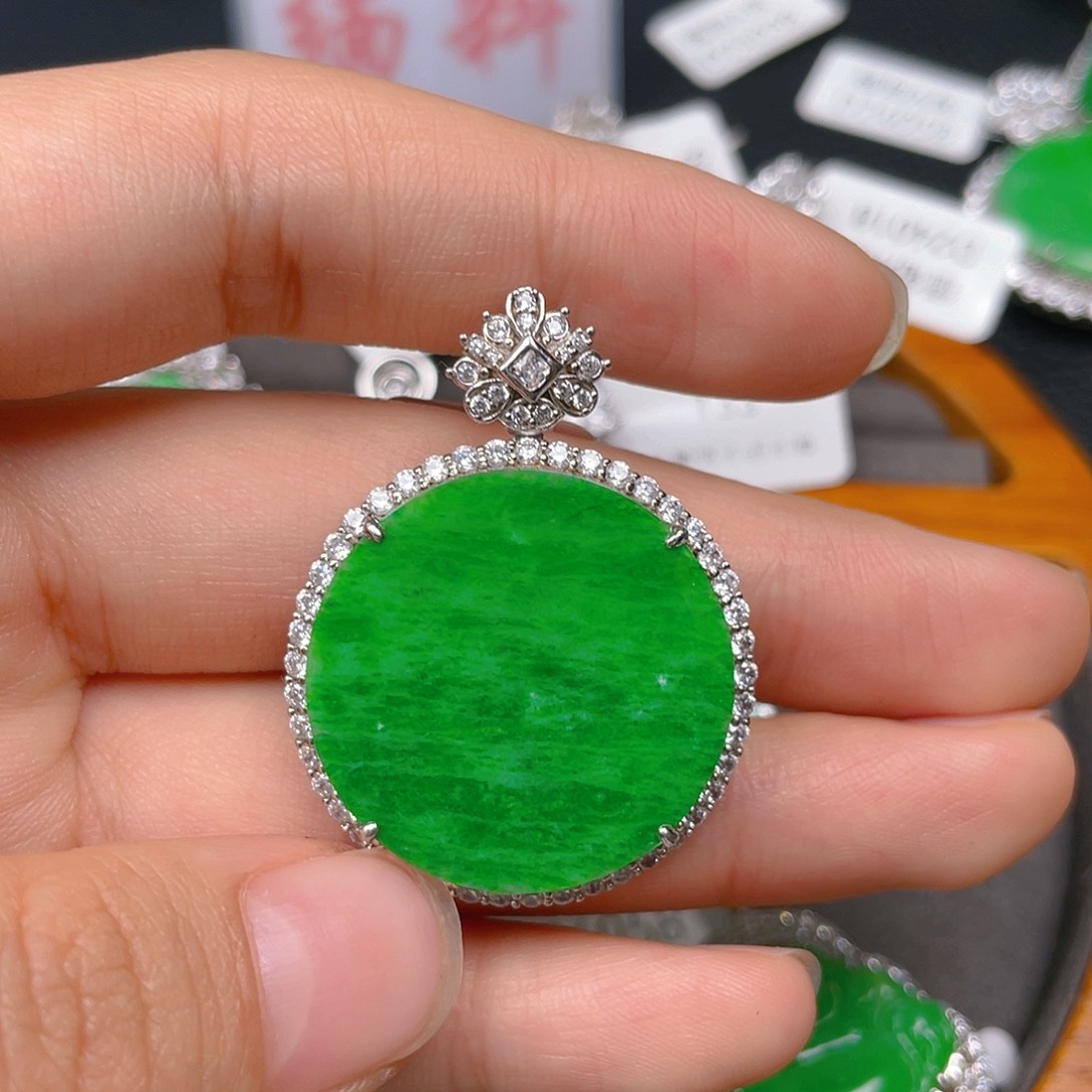 【闪购商品】翡翠吊坠(不含链)银S925镶嵌