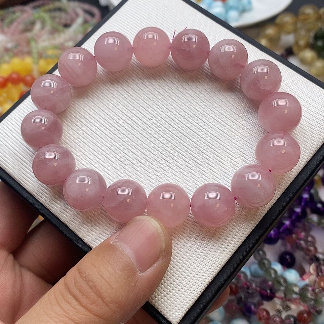 水晶手串未镶嵌……