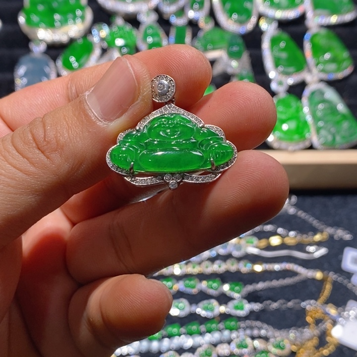 翡翠颈饰银S925镶嵌天然A货翡翠