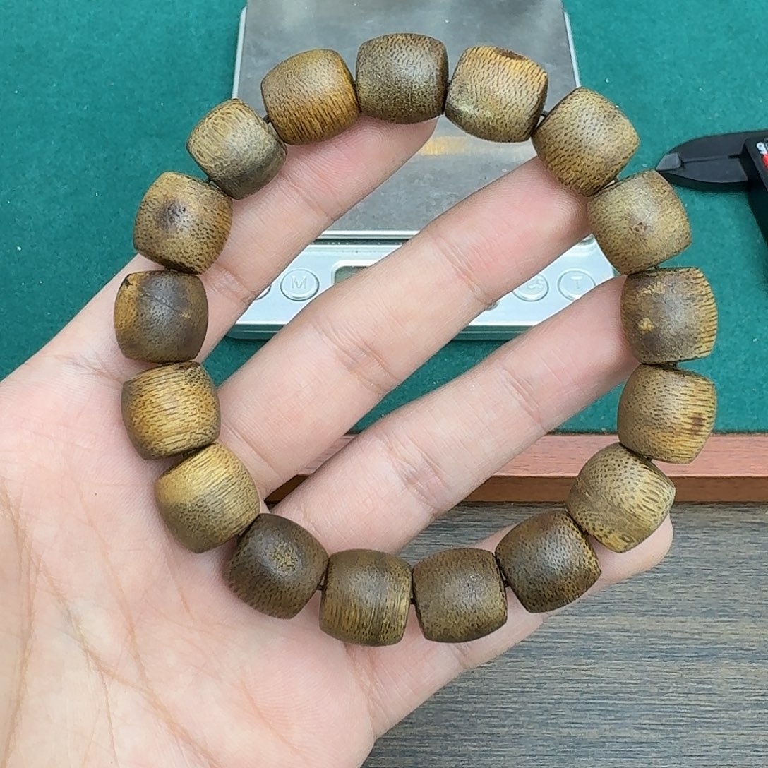 沉香碎屑沉香海南莺歌绿020