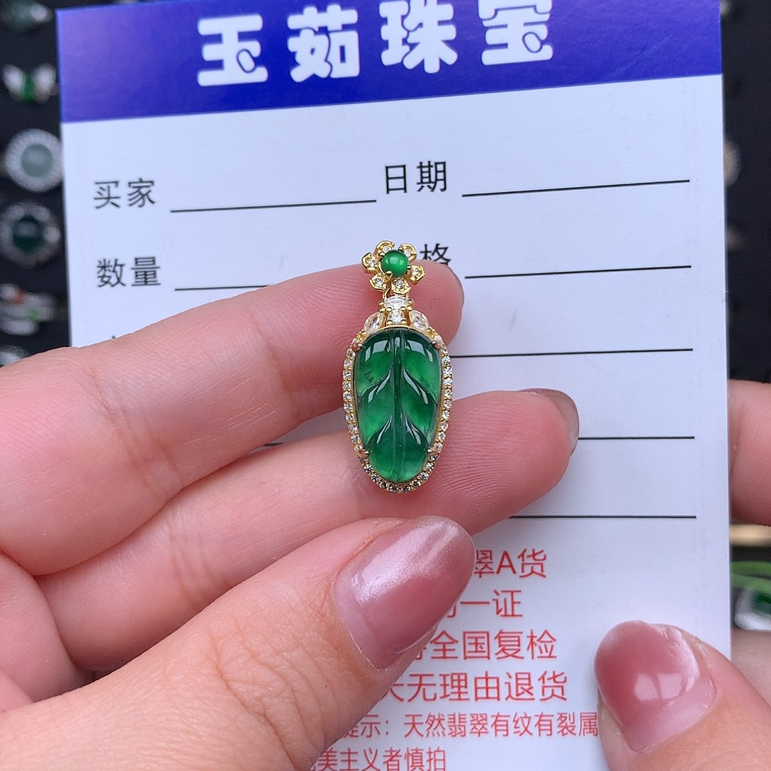 翡翠颈饰银S925镶嵌项链925