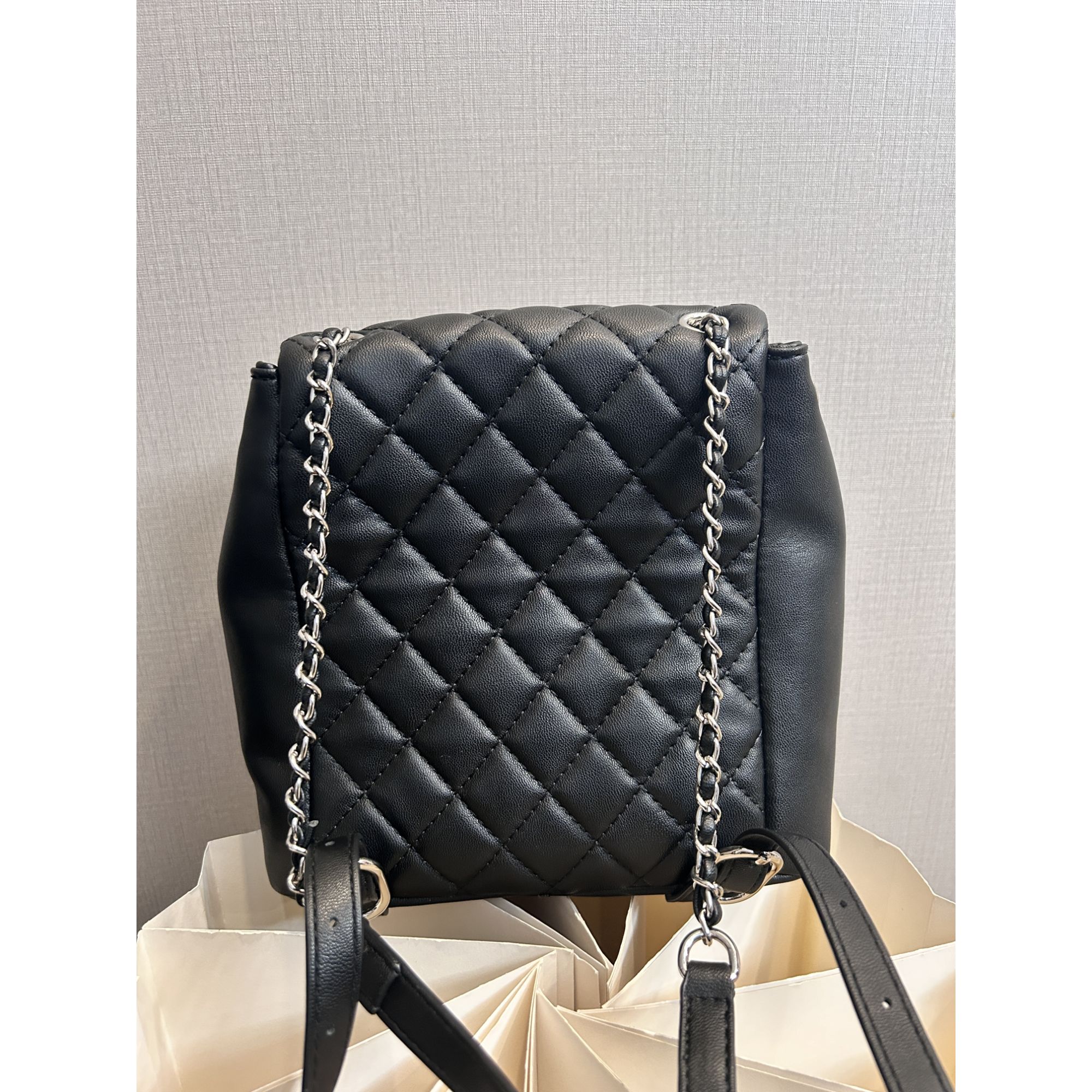 TOLEX2025新款时尚百搭手工女包双肩青蛙