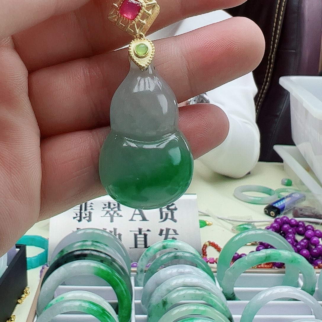 翡翠吊坠(赠链)银S925镶嵌