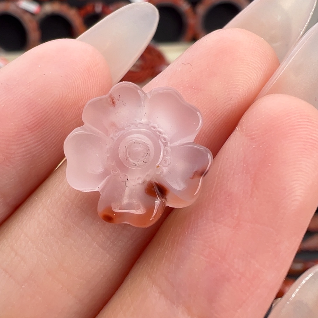 南红玛瑙未镶嵌颈饰通孔花