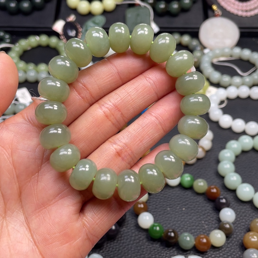 和田玉未镶嵌手链