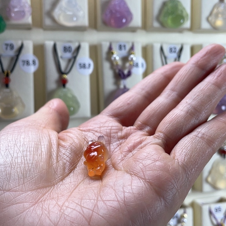 玛瑙/玉髓颈饰未镶嵌L****i