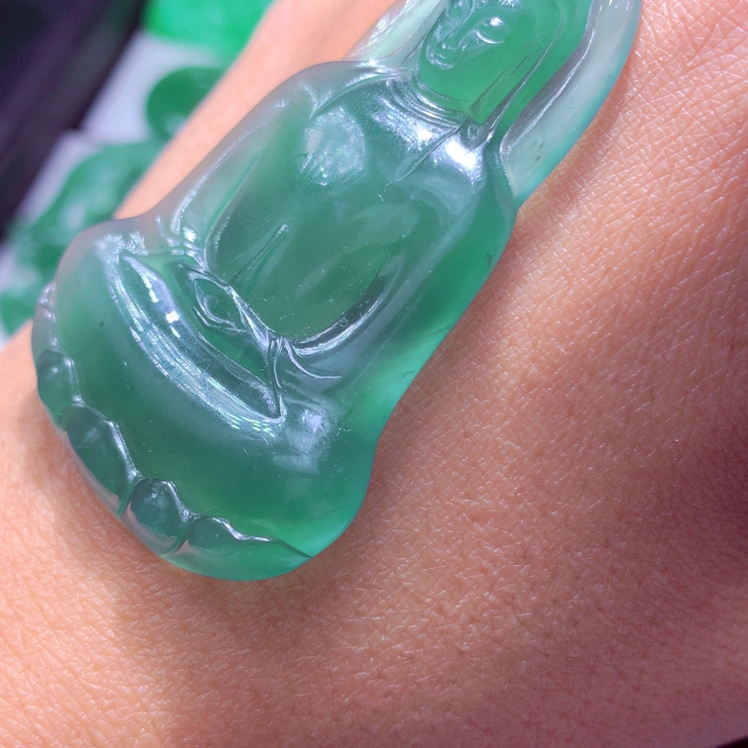 定制翡翠未镶嵌天然翡翠A货毛货挂件