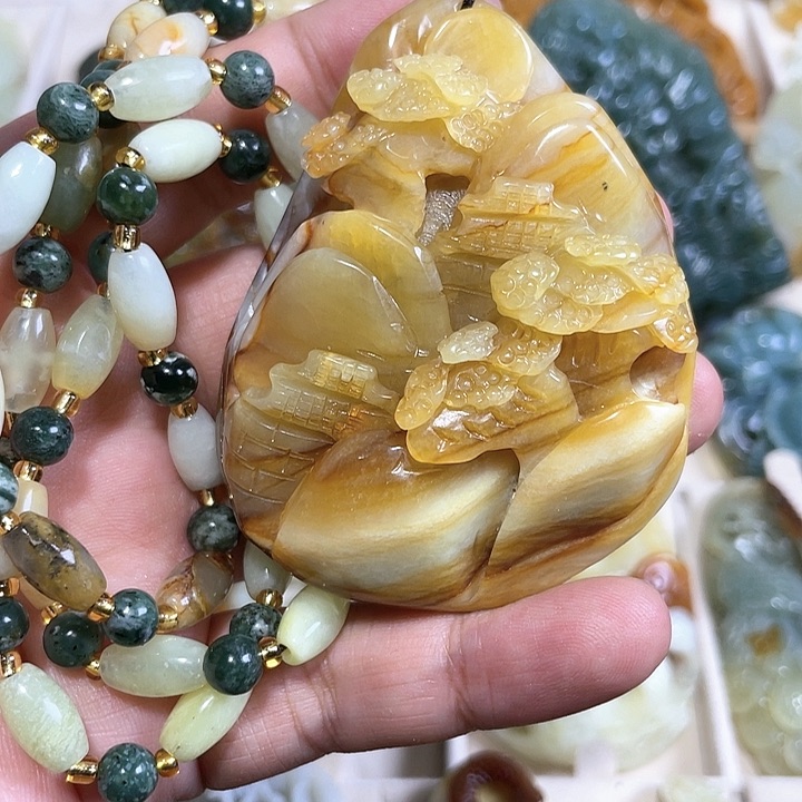 岫玉吊坠(赠链)未镶嵌