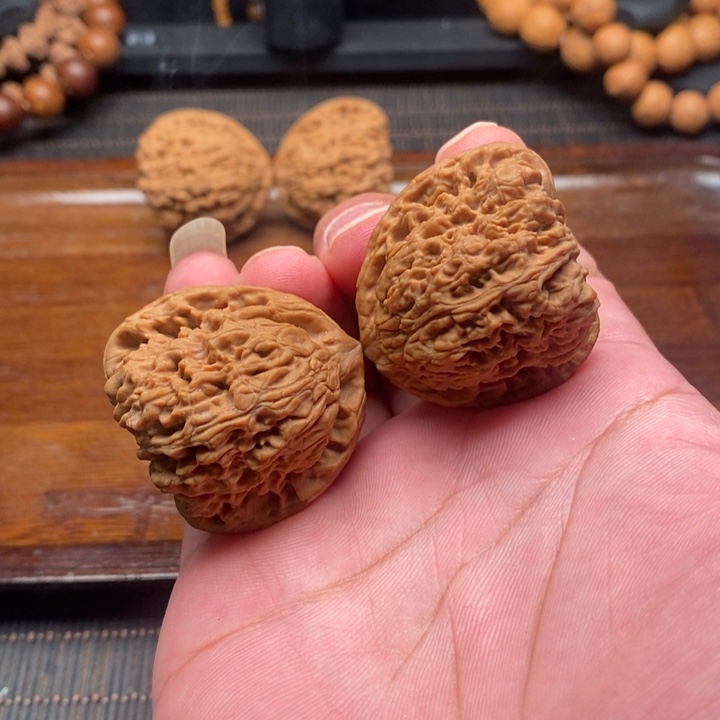 文玩核桃把件南疆石天残脚