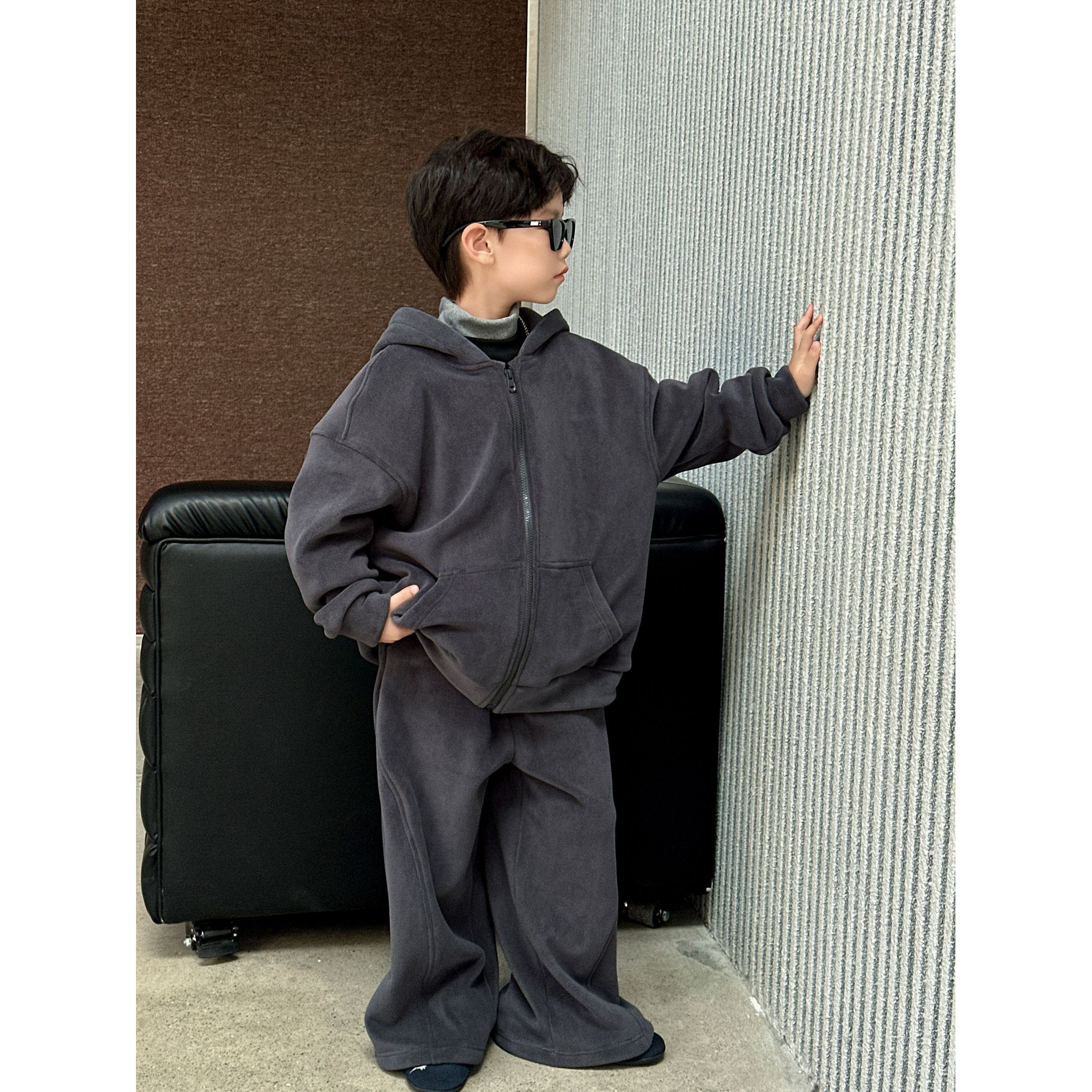 涵芽男童套装加绒保暖两件套2025秋冬季连帽休闲两件套HY25439