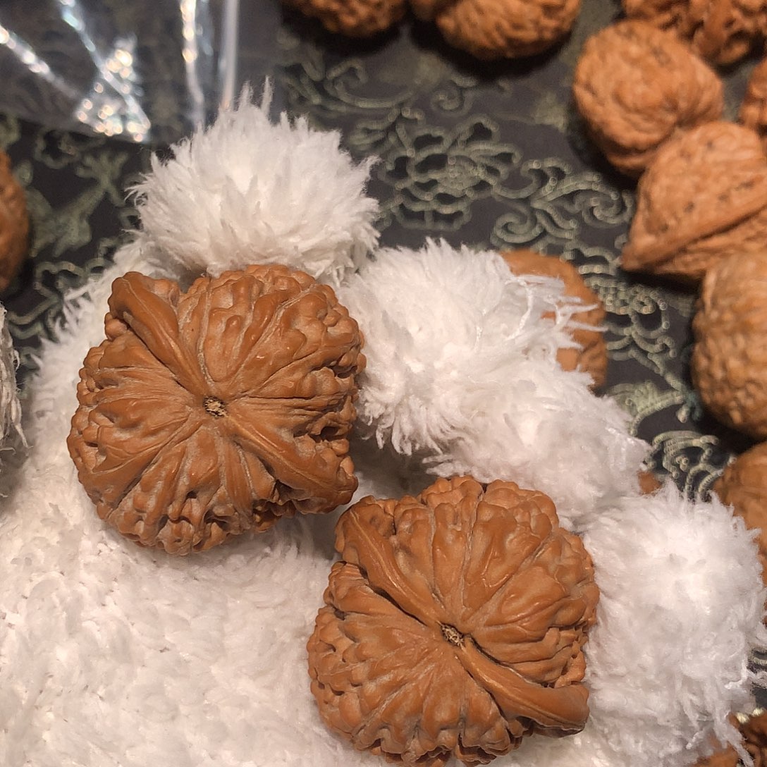 盖****文玩手把件 莲花39.5