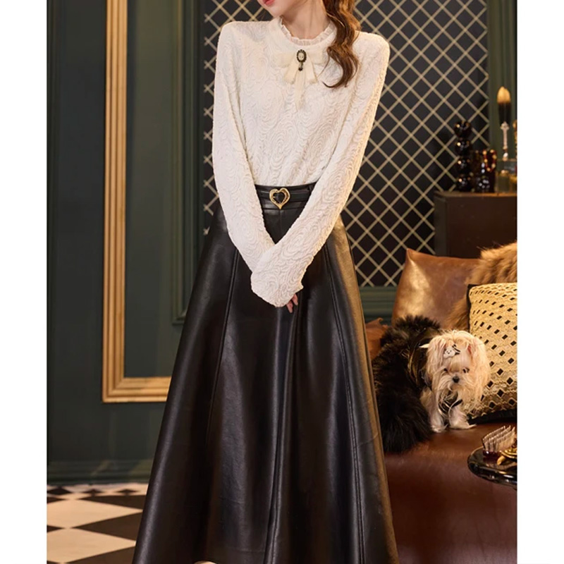 吞吞11月9号上新【皮革玫瑰】显瘦百搭A字半身裙女秋冬