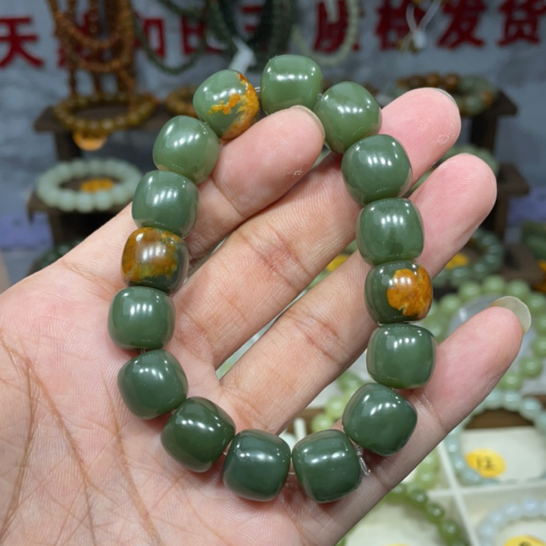 和田玉卡14老型珠手串带皮简约设计带证书