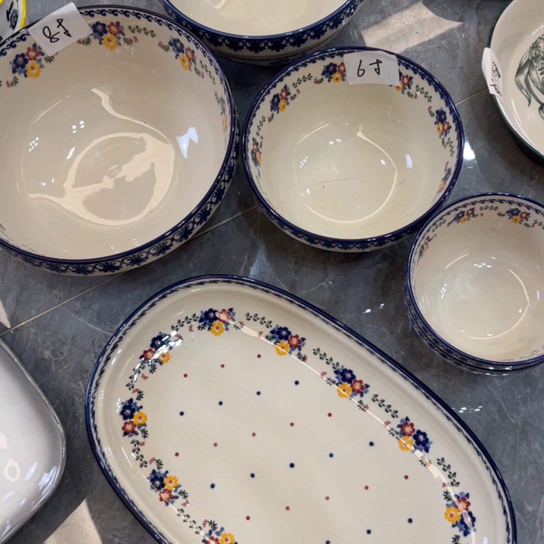 陶瓷微瑕餐具介意勿拍，满18飞！