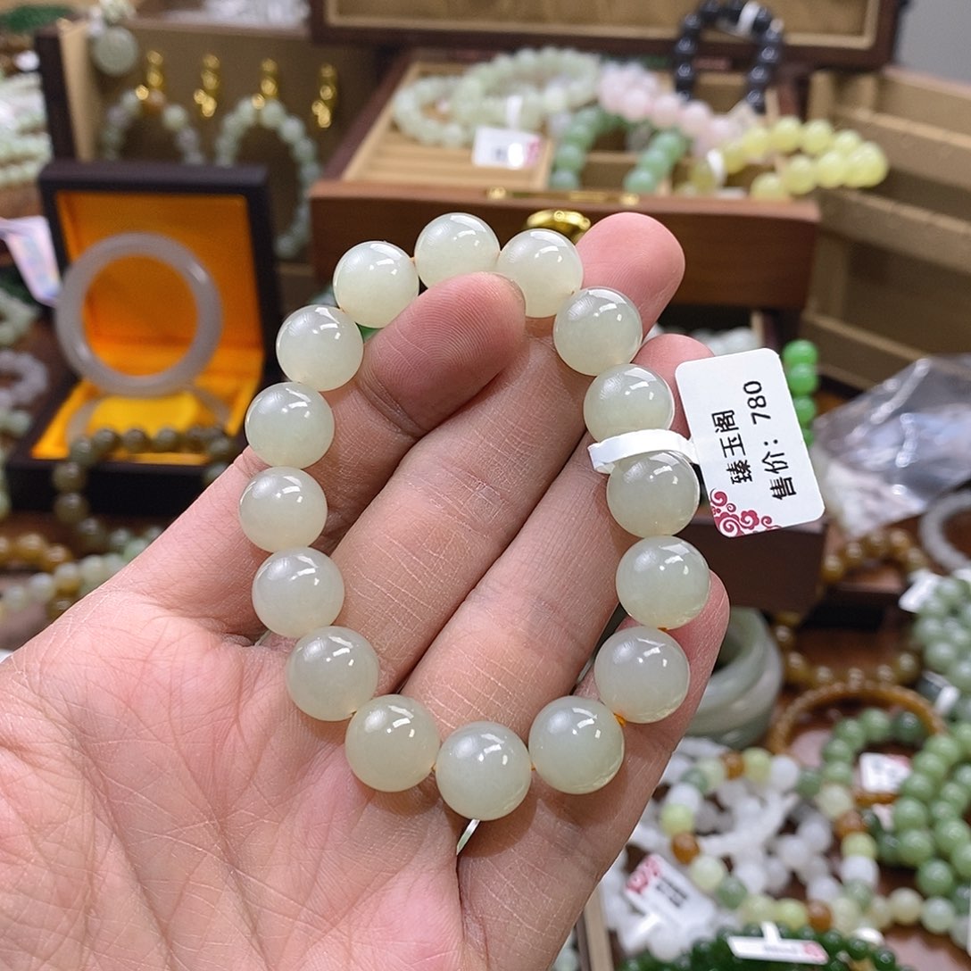 和田玉未镶嵌蜂蜜水12