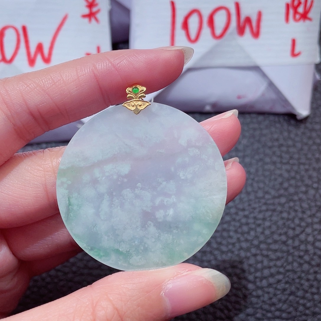 颈饰18K金镶嵌翡翠翡翠