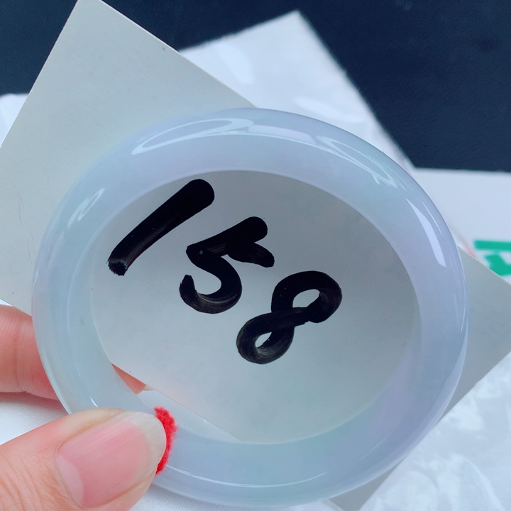 翡翠手镯未镶嵌正