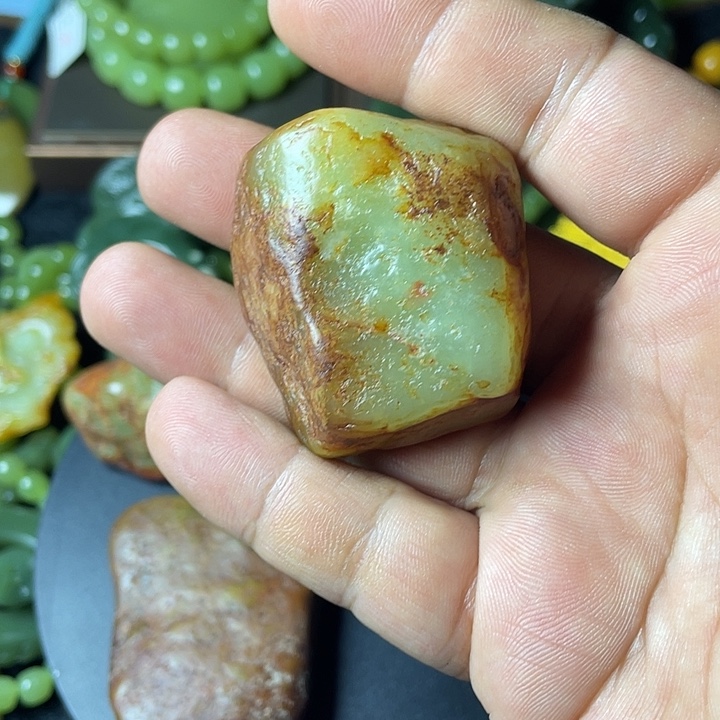 岫岩老玉（透闪石质玉）未镶嵌颈饰莒****店