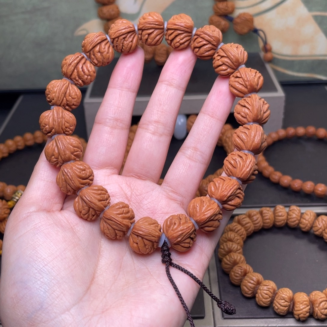 吊坠桃核16聚宝盆