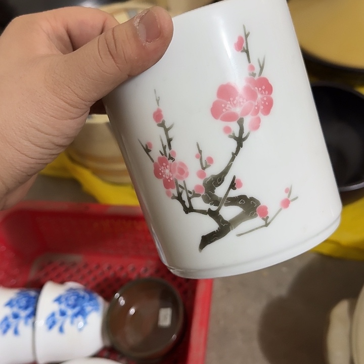茶盏陶瓷盘子啥都有