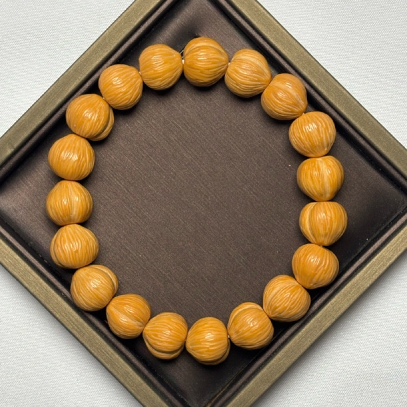 A708 全品屁桃猴头14mm手串