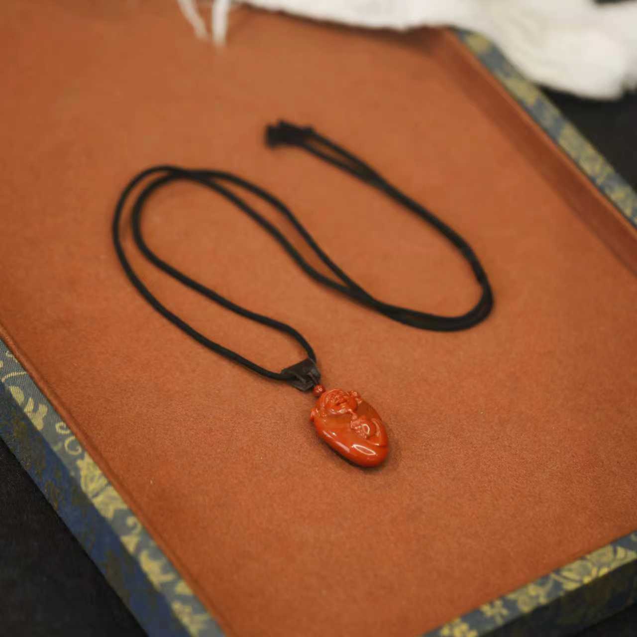 麦麦【昕财】天然南红 财神 吊坠 多样性发一