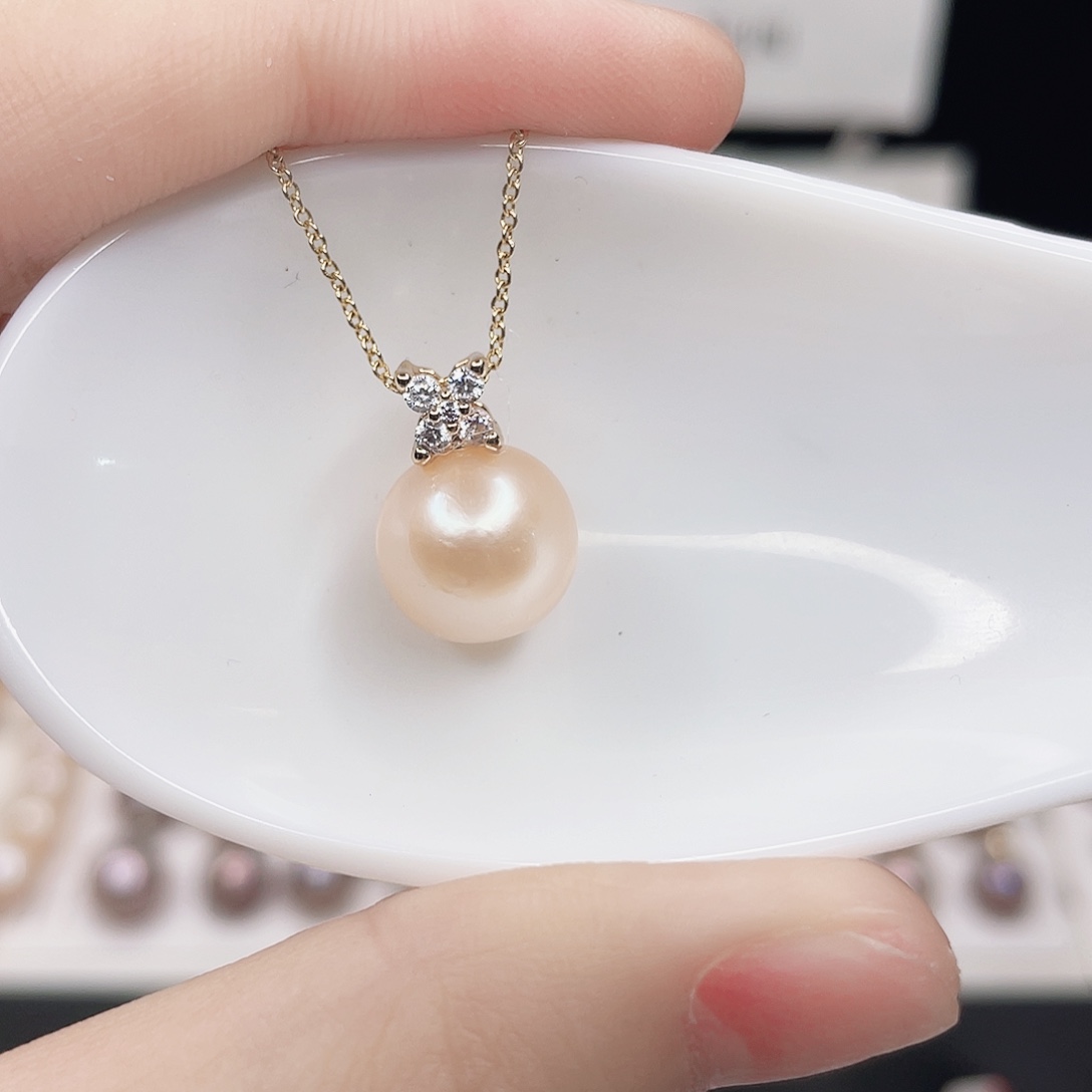 淡水珍珠吊坠(赠链)合金