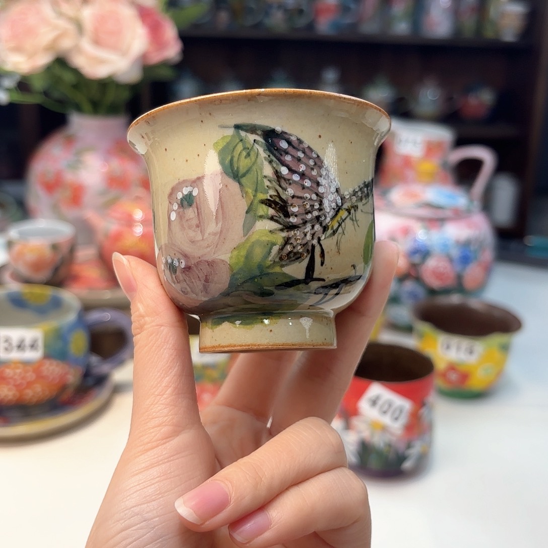 瓷片兔兔好可爱啊我