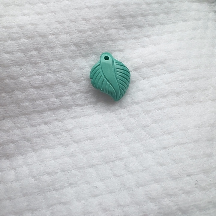 尺寸：17/13/5➕绿树叶 配珠一颗