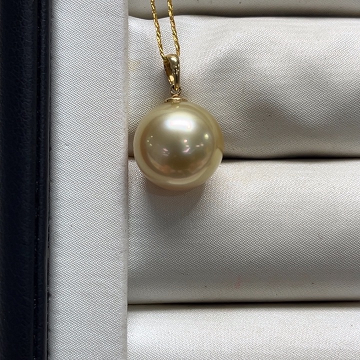 18K金镶嵌吊坠(不含链)海水珍珠12-13mm143号