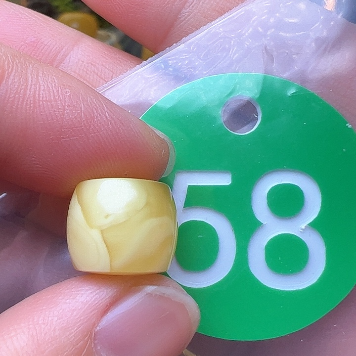 蜜蜡裸石未镶嵌12.5m m