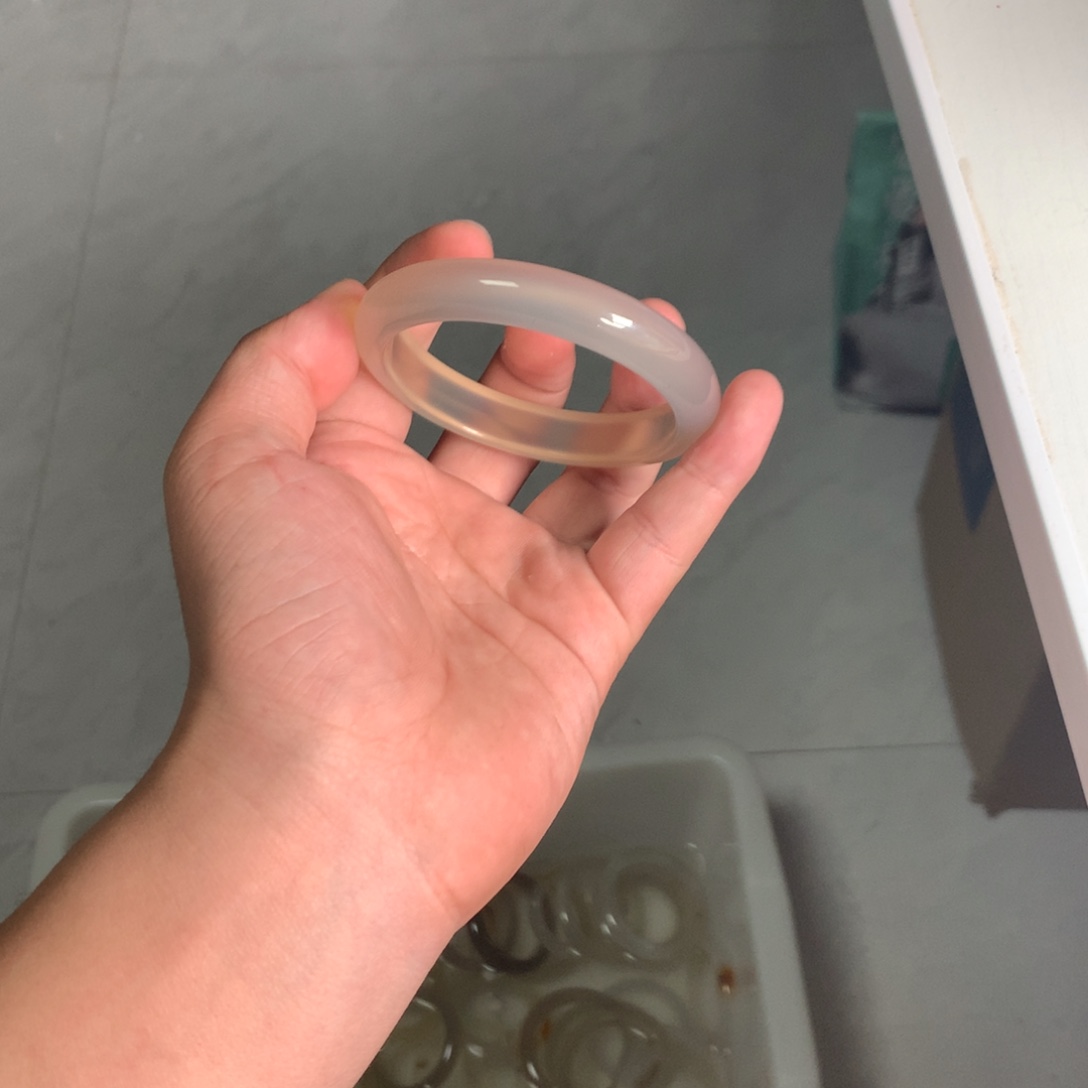 玛瑙/玉髓手镯未镶嵌灵*