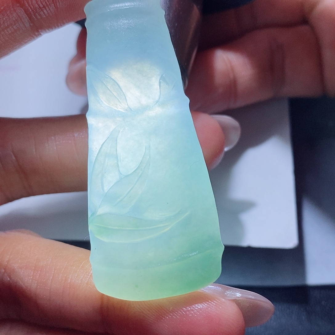 定制翡翠未镶嵌翡翠