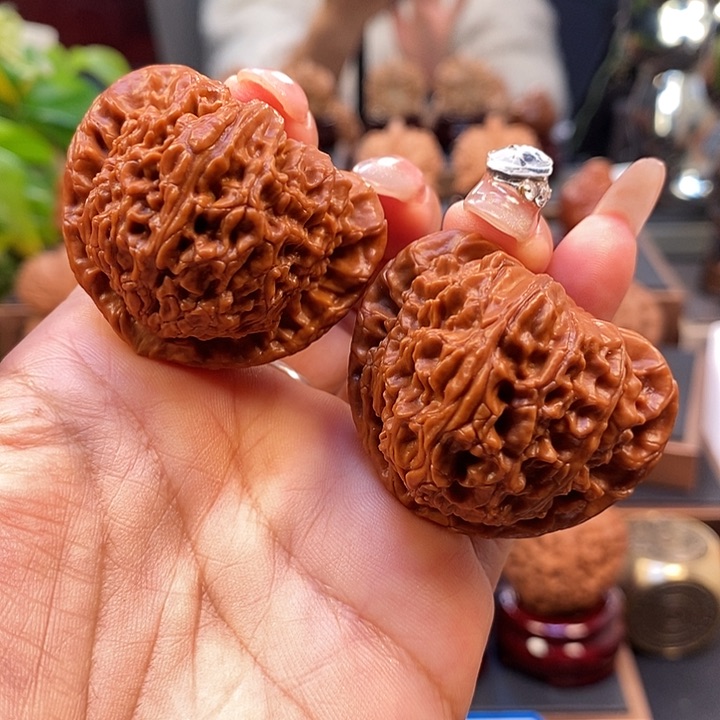 文玩核桃吊坠寒*核桃