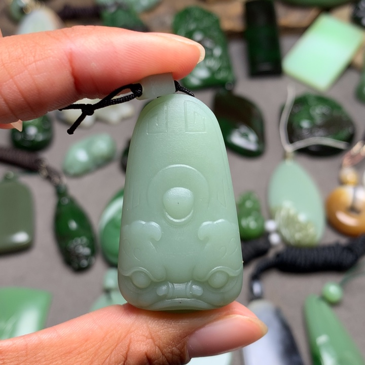 和田玉未镶嵌手串