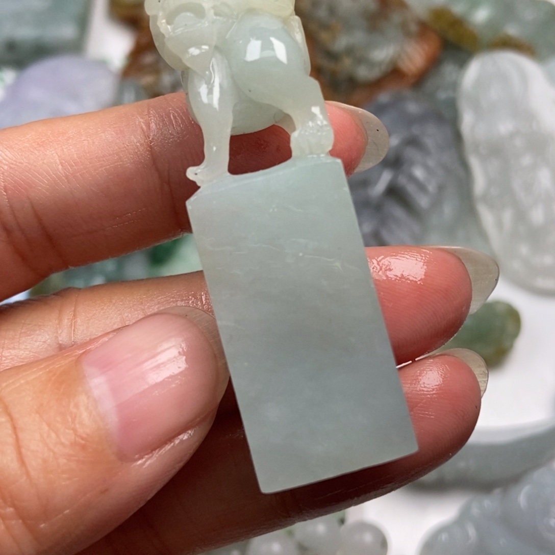 定制翡翠未镶嵌翡翠