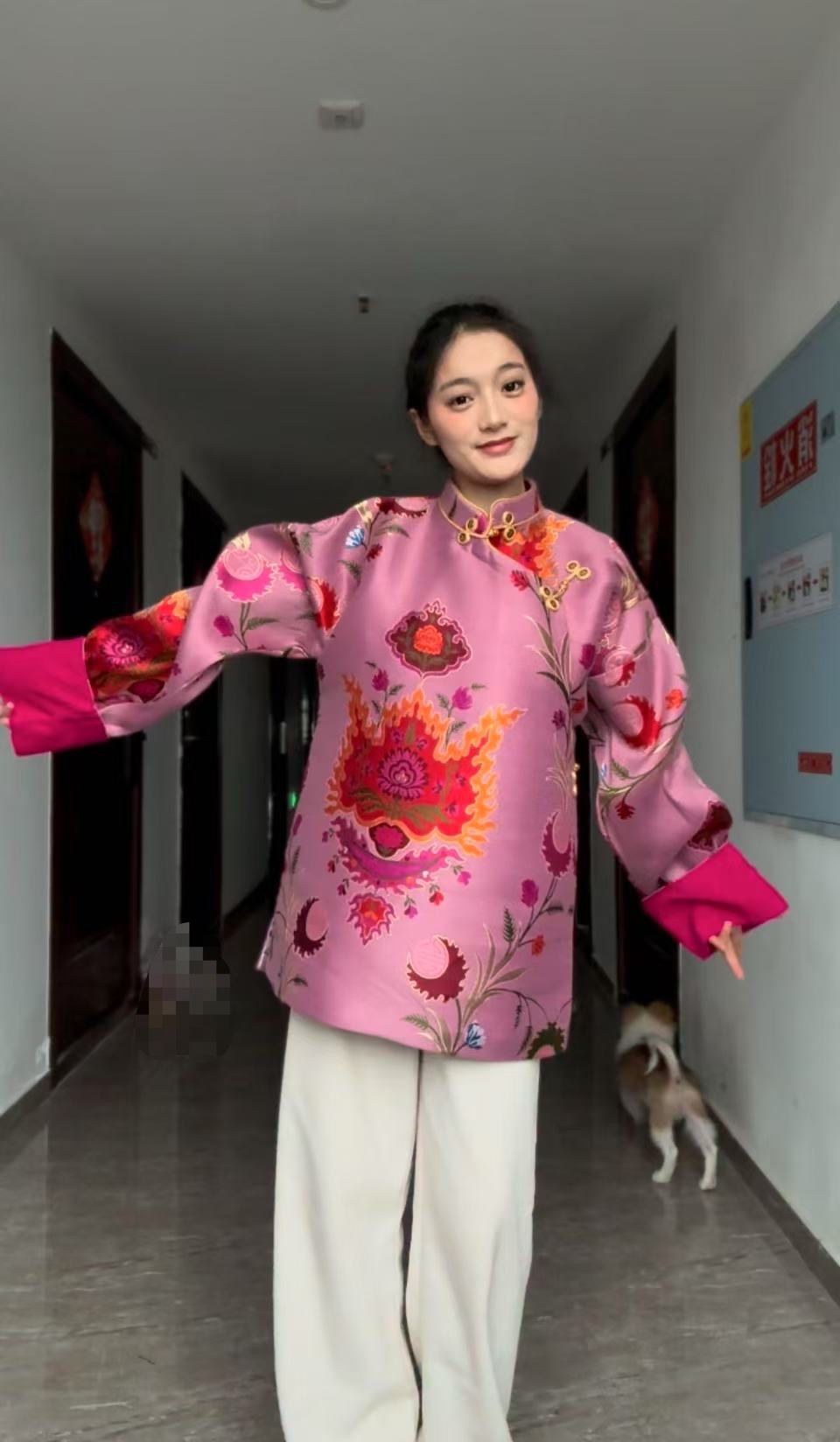 山水一色唐装上衣粉色桃子中式设计