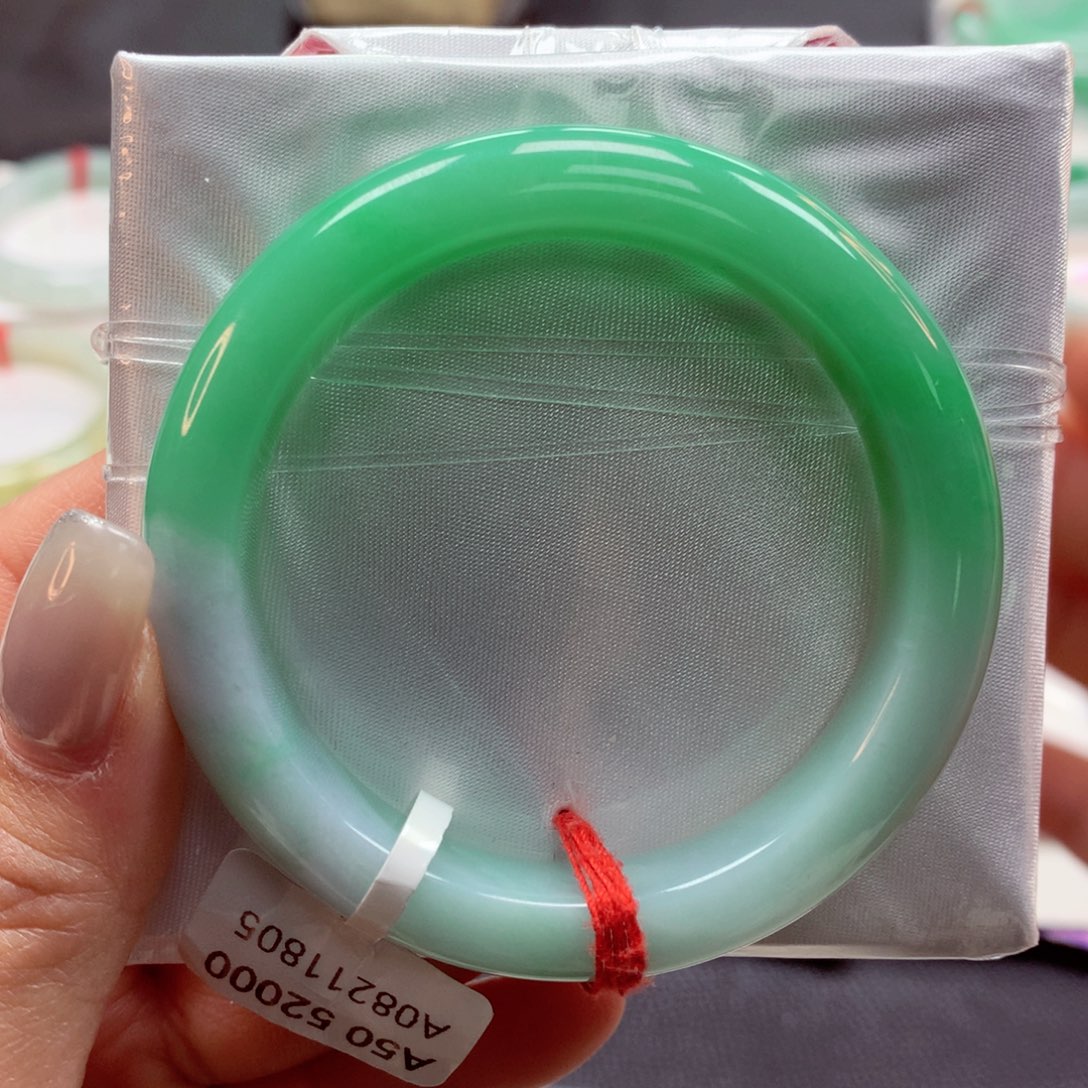 翡翠手镯未镶嵌50正13号88